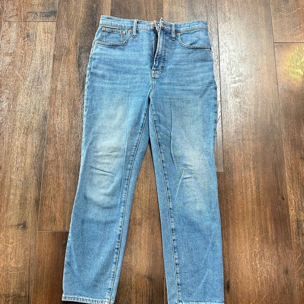 Madewell Straight Leg Jeans in Light Blue Wash